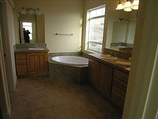 4th image of 12810 Vista View Pl