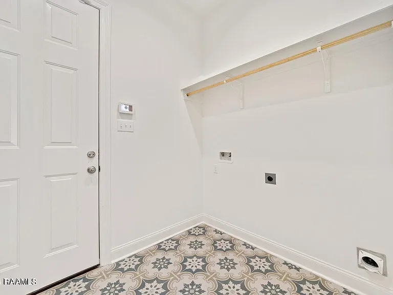 128 Oak Village Dr — Photo 25