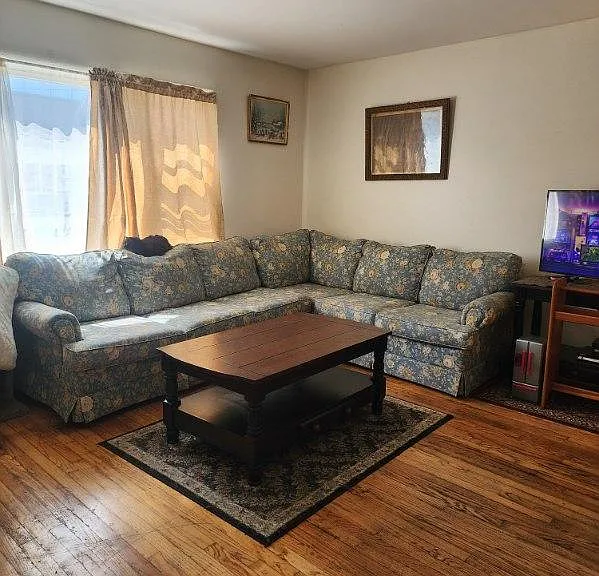 435 W Main St #6 — Photo 1
