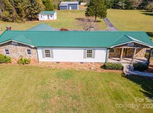 2274 Deerfield Dr, Maiden, NC 28650