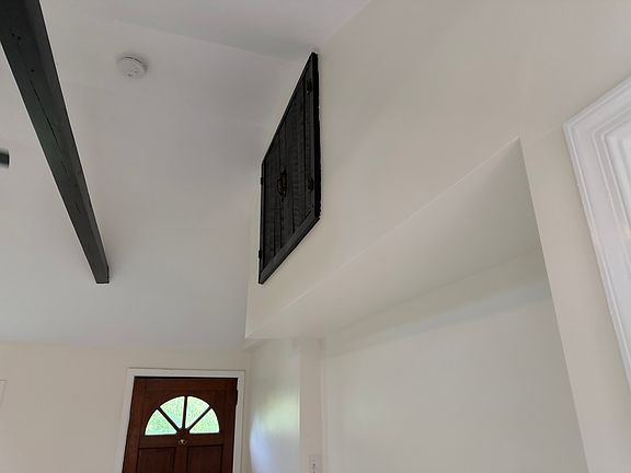 3rd image of 102 Beech St