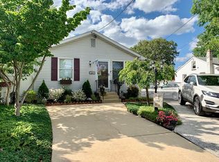 111 7th St, Riverside, NJ 08075