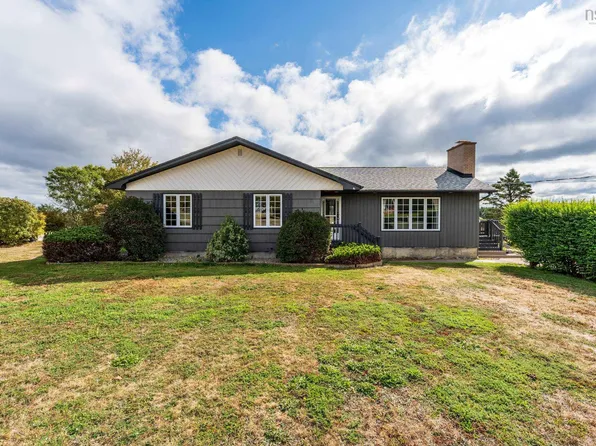 7068 Highway 1 St, Saint Alphonse, NS B0W 2J0