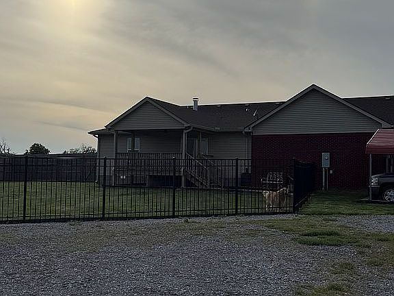 5th image of 344 S Hall Griffin Rd