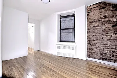 Rented by Urbane Brokerage