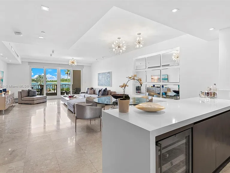 2122 Fisher Island Dr #2122 — Photo 9