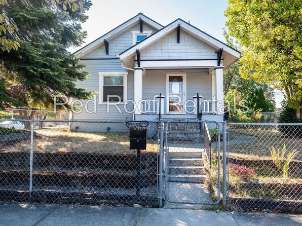 702 S 51st St, Tacoma, WA 98408