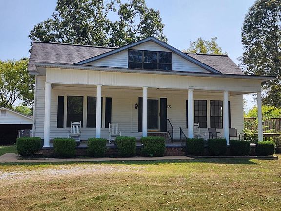 2nd image of 130 Bell Ln