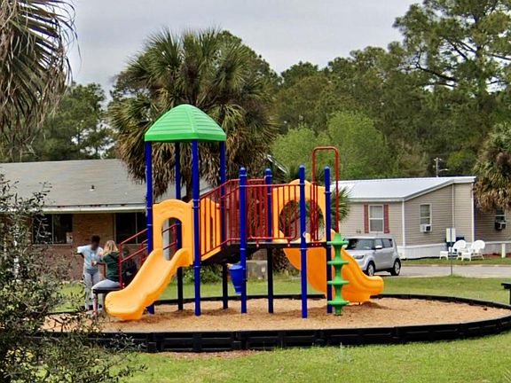 4th image of 8121 Lillian Hwy