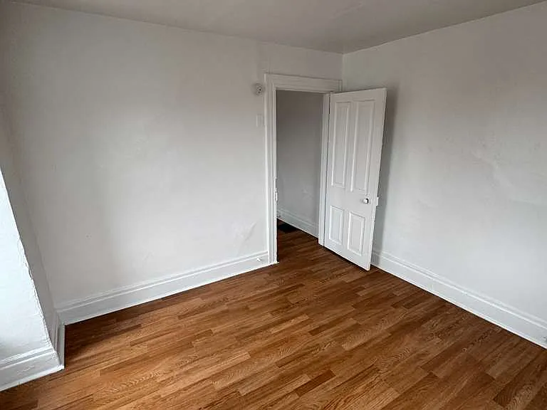 308 Bessemer Ave #3 — Photo 10
