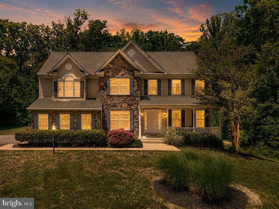 1st image of 1000 Tiffany Park