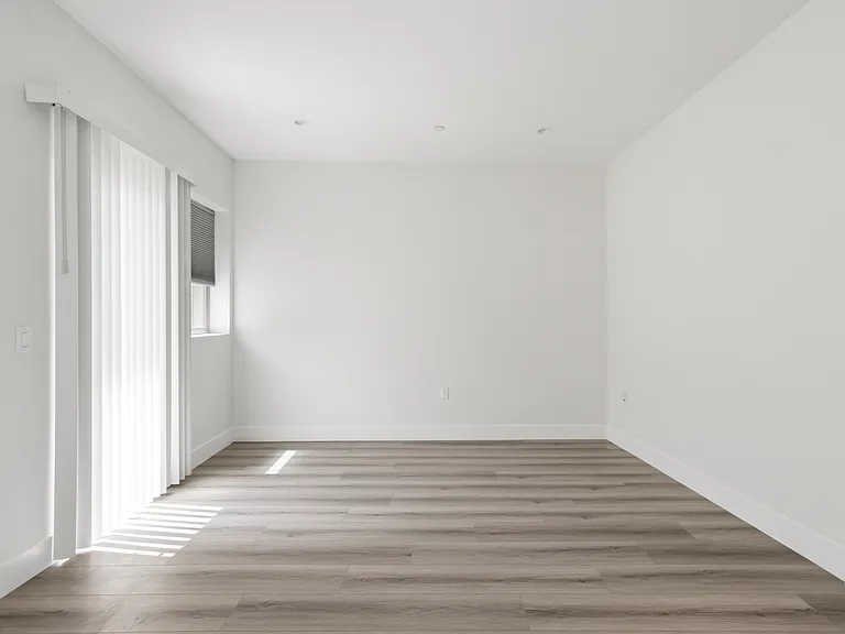 8520 Whitworth Dr #101 — Photo 16