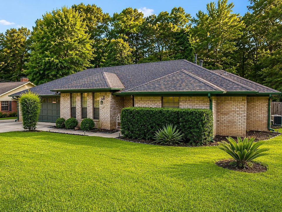 1st image of 1005 Warren Dr