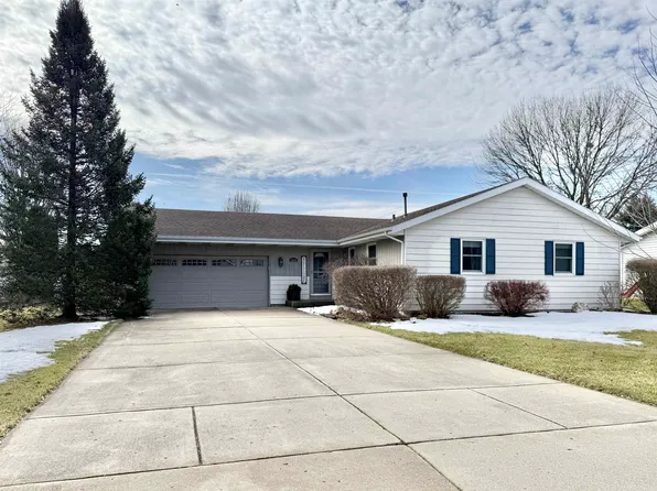 3438 Spruce St, Janesville, WI 53546