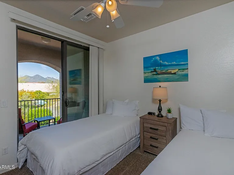 13616 N Hamilton Dr — Photo 11