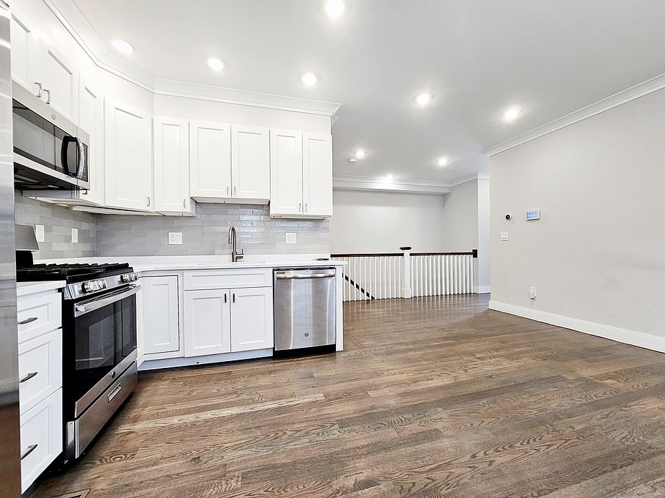 1st image of 79 Linden St #27