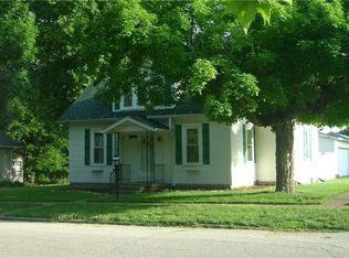 312 E 1st St, Carthage, IN 46115