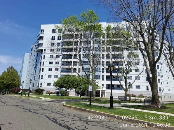 2001 Marina Dr APT 314, Quincy, MA 02171