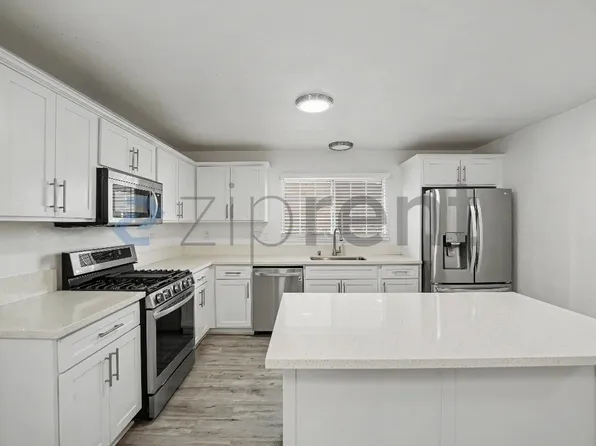 927 Freeman Ave, Long Beach, CA 90804