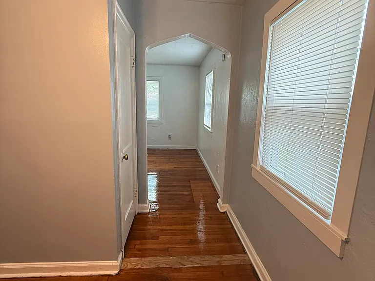 1464 E 25th Ave — Photo 13