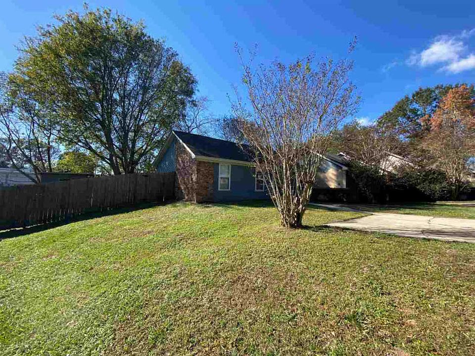1st image of 2420 Manzanita Ct