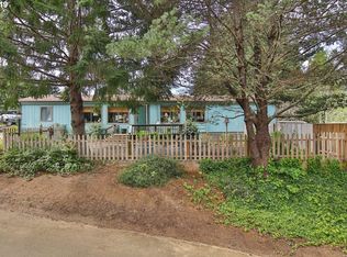 1115 Nicholas St, Lakeside, OR 97449