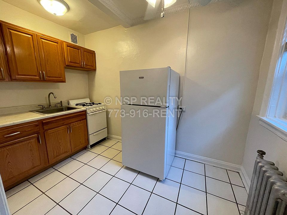 1st image of 1410 W Chase Ave #103