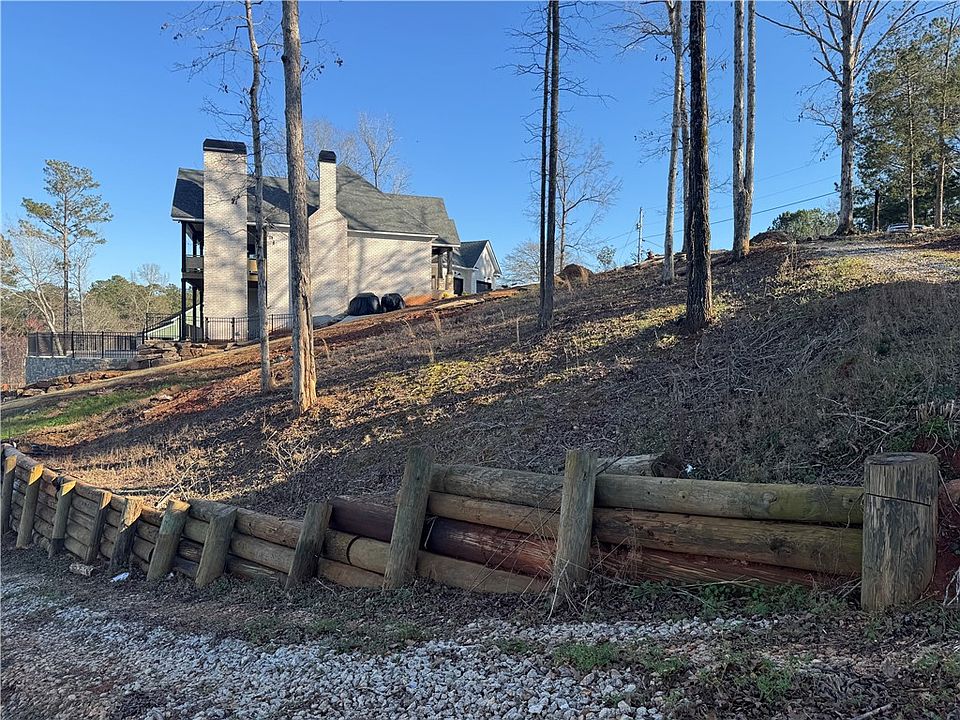 2nd image of 424 Lee Road 965