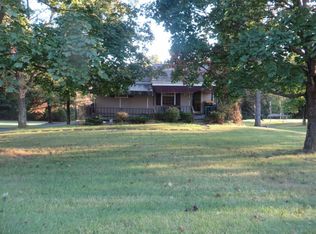 23 Phillips Ln, Mc Kees Rocks, PA 15136