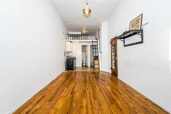 Rented by Nooklyn NYC LLC | media 7