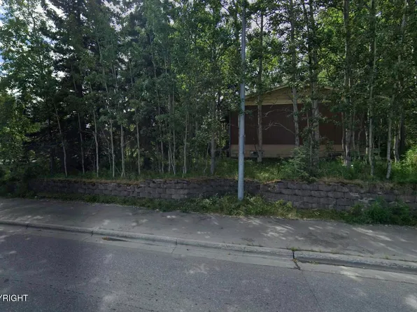 7606 Camino Pl, Anchorage, AK 99507
