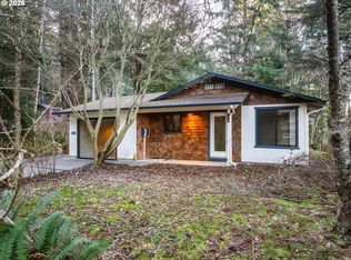 355 N Chinook St, Cannon Beach, OR 97110