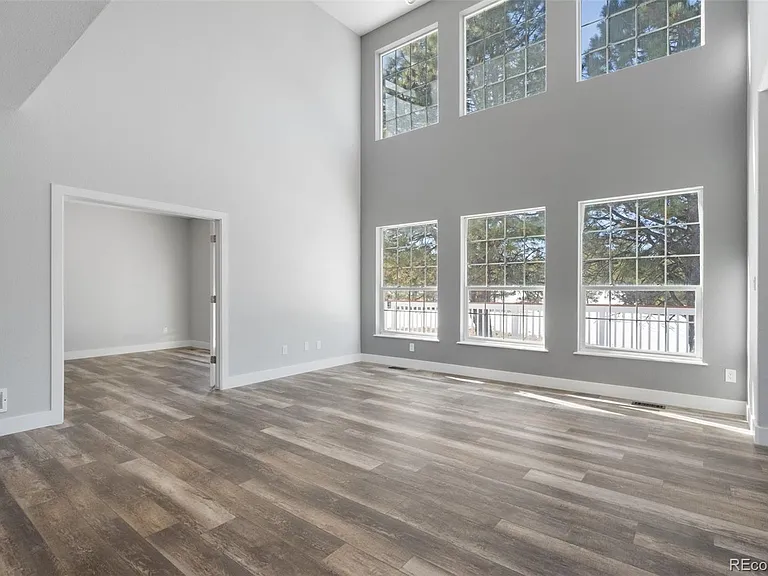 695 E Kings Deer Point — Photo 29