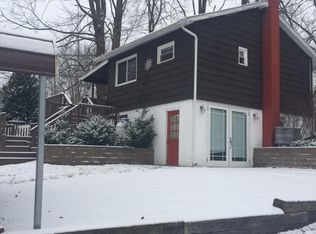 6098 Ridgeview Dr, Hanoverton, OH 44423