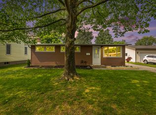 131 Highland Dr, Rockford, MI
