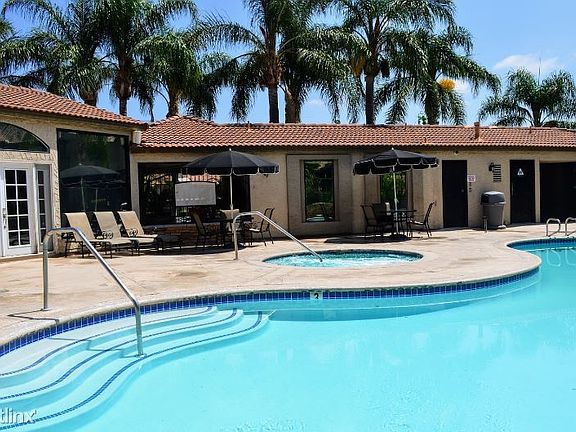 3rd image of 1265 Kendall Dr APT 324