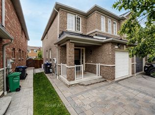 3914 Stardust Dr, Mississauga, ON L5M 8A6