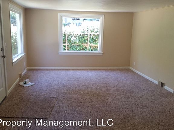 3rd image of 3703 NW 18th St