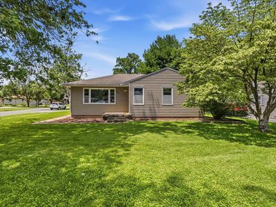 809 S Division St, Mahomet, IL, 61853