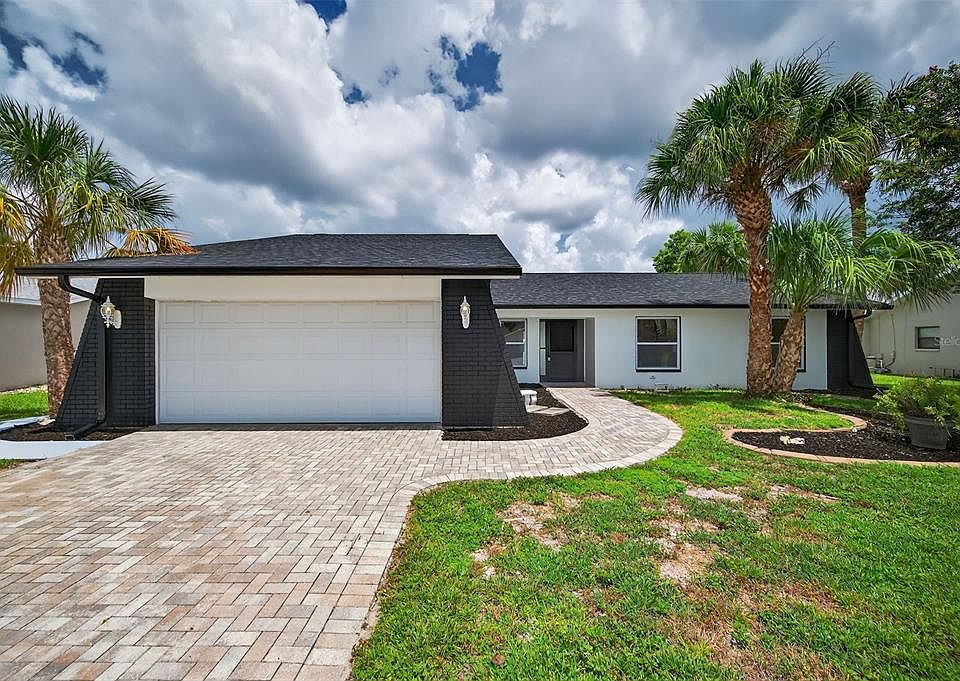 1st image of 10221 Landmark Dr