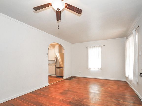 5th image of 814 N Sabina St