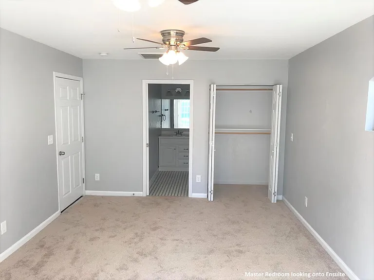 910 W Hill St — Photo 20