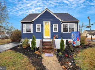 38 5th Ave, Mount Ephraim, NJ 08059