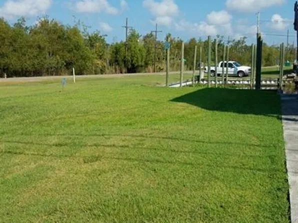 4990 Kaylee Ln, Barataria, LA 70036