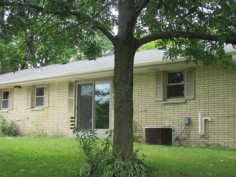 3135 Basswood Ln — Photo 18