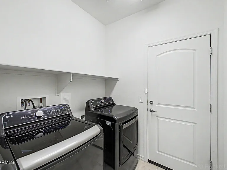 8954 W San Juan Ave — Photo 32