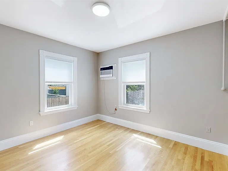 50 Beacon St #1 — Photo 10