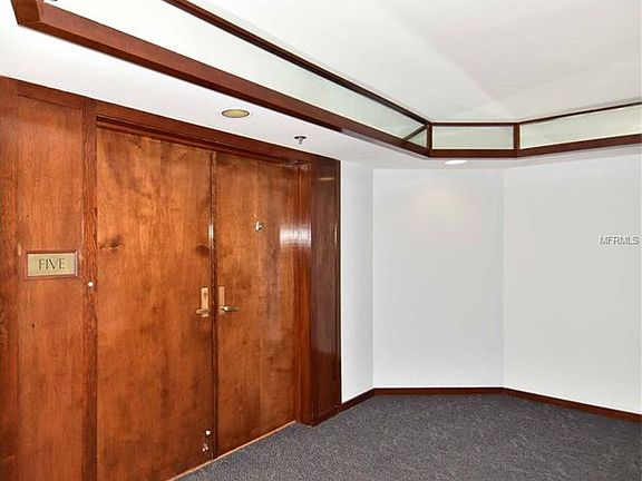 2nd image of 1660 Gulf Blvd #Penthouse 5