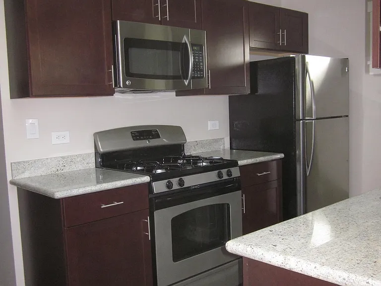 395 S Genevieve Ln — Photo 1