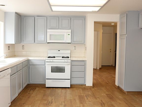 3rd image of 1247 Cottonwood Dr